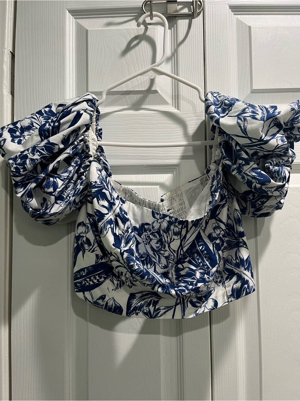 Blue Floral Puff Sleeve Crop Top